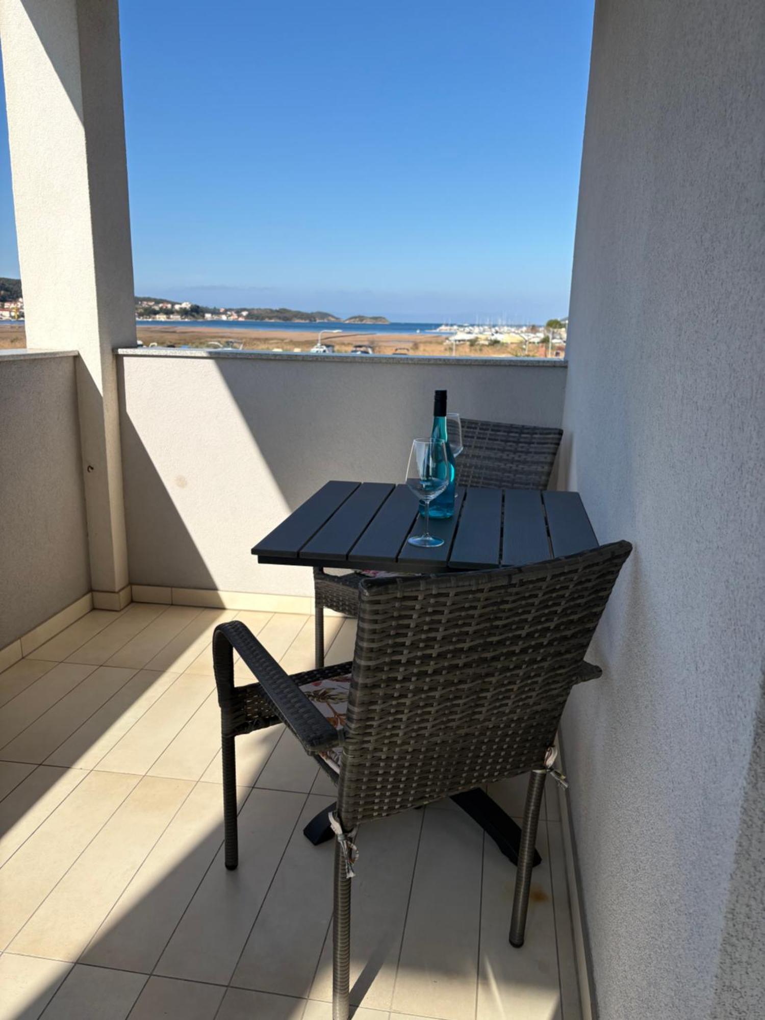 Apartman Belisima Deluxe Супетарска Драга Екстериор снимка